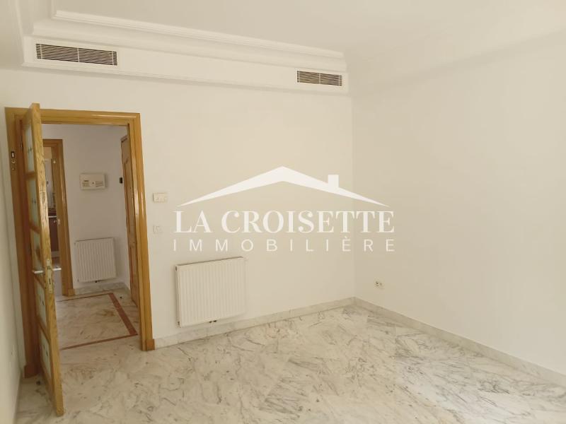 Appartement S+4 avec jardin et terrasse aux Berges du Lac 2